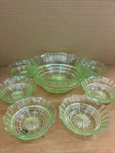 Vintage uranium glass dessert - vintage,