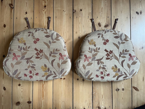 One ercol cushion - one,