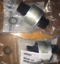 2X Lower Engine Mount 75HP 80HP 90HP 115 125HP Mercury Mariner 2-Stroke Outboard