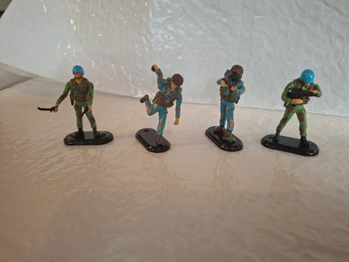Britains deetail toy soldiers - deetail,