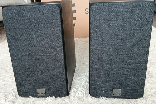 Dali oberon speakers - dali,