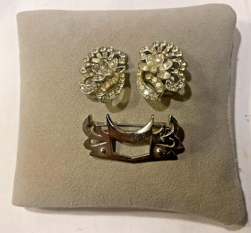 Vintage duet dress clip - clip, white