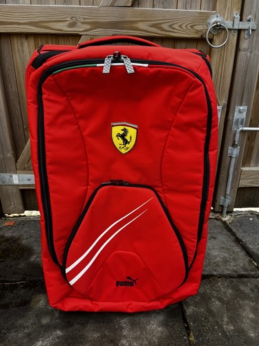 Scuderia ferrari team issue - scuderia, f1