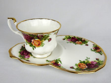 ⭐ Vintage Royal Albert Old