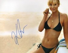 KALEY CUOCO AUTOGRAPHED SIGNED