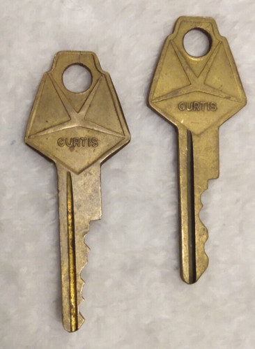 Vintage curtis brass keys - vintage,