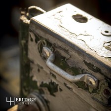 Land Rover Series 2 & 3 Canvas/ Hood Staples Cleats (RRC3966)