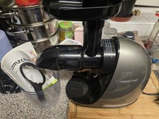 AMZCHEF Cold Press Juicer with 2 Speed Control - High Juice Yield Juicer