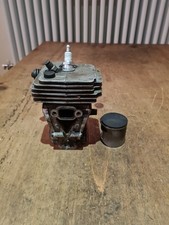 A Genuine husqvarna 450 Chainsaw Cylinder and Piston Pot N Piston Assembly 