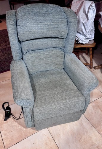 Repose riser recliner electric - recliner,