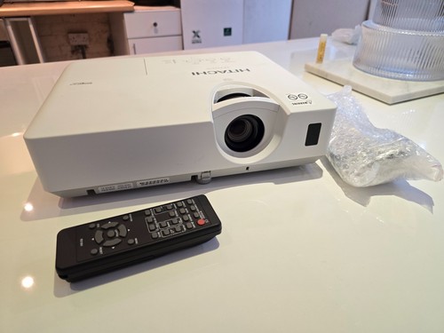 Hitachi ex251n 2700 lumens - hitachi,