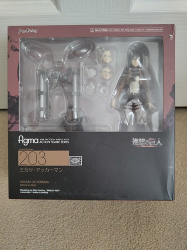 Figma attack titan mikasa - on, titan: