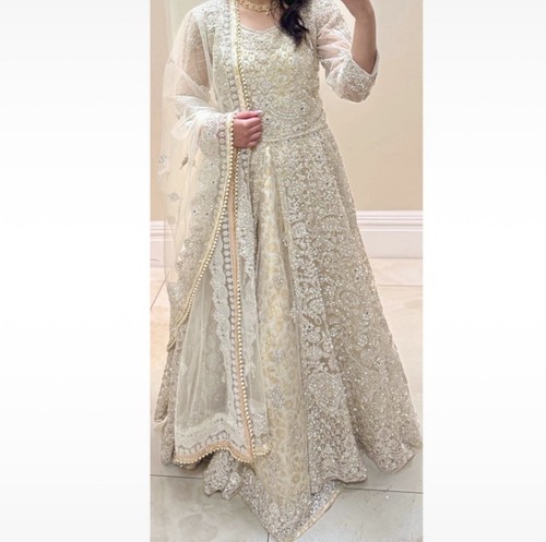 Asian pakistani indian - pakistani,