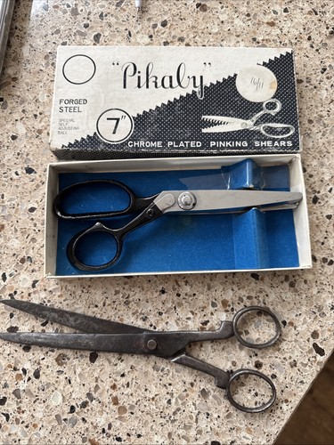 Vintage pinking shears - pinking,