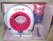 Singer Crank Knitting Machine Kids 6+ New Out of Box 2010 White PInk With Yarn 