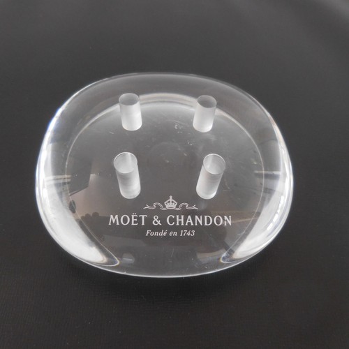 Vintage design champagne flute - design,