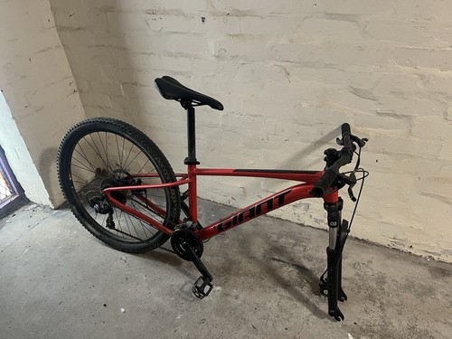 Giant mountain bike - , 27.5”