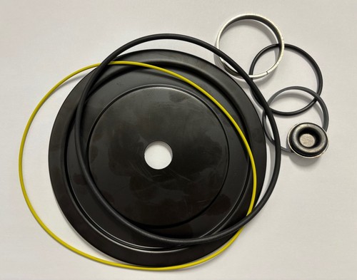 Front cover plate seals - cover,
