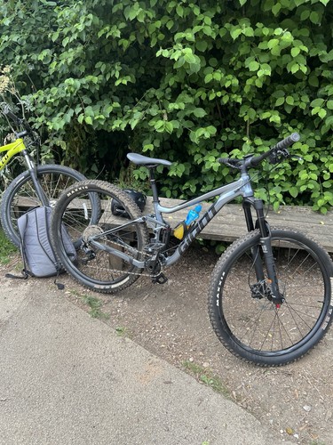 Giant 29in full suspension - full, mtb