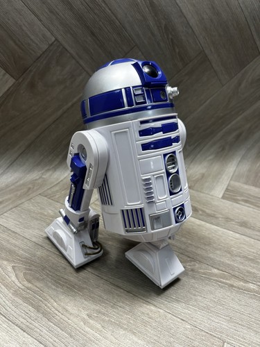 R2d2 disney store star - r2d2,