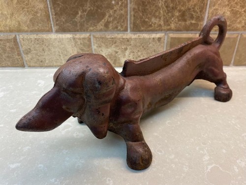 Vintage cast iron dachshund - cast,