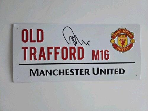 Gary neville hand signed - gary,