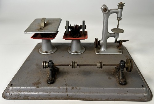 Toy workshop belt driven saw - driven,