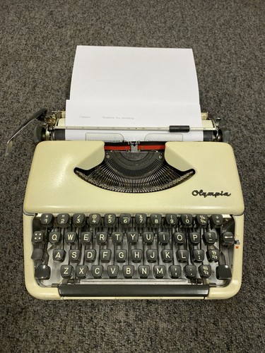 Olympia typewriter splendid - olympia,