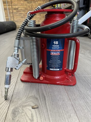 Sealey air operated bottle - air,