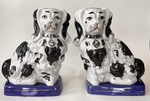 Pair staffordshire style - pair,
