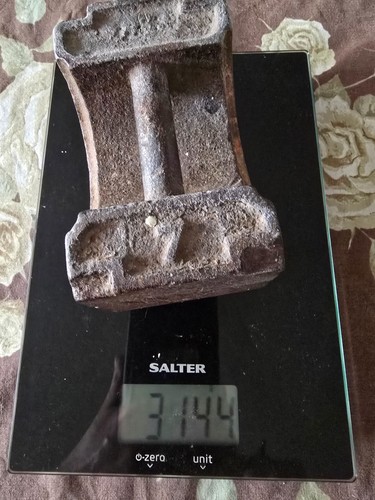 Antique vintage cast - /,