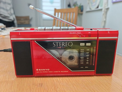 Sanyo s200f radio cassette - sanyo, m-s200f