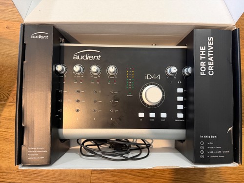 Audient id44 audio interface - audient,