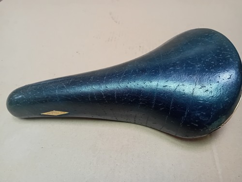 Used vintage rolls saddle - used,