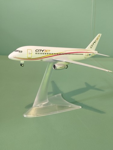 Sukhoi superjet 100 - sukhoi,