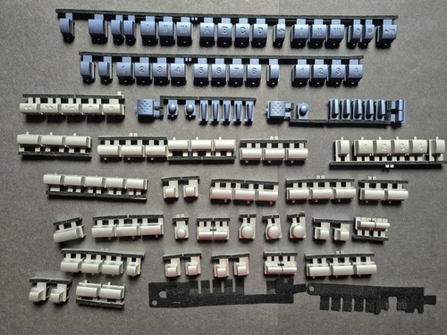 Joblot buttons for - buttons,