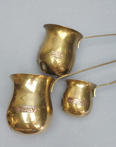 Set solid brass measuring - of,