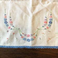 Vintage Embroidered Cottage Core Floral Dresser Scarf Runner Granny Shabby Decor