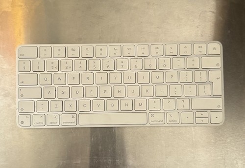 Apple magic keyboard british - -,