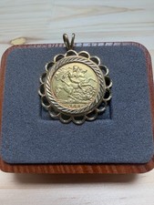 1982 Queen Elizabeth II 22ct