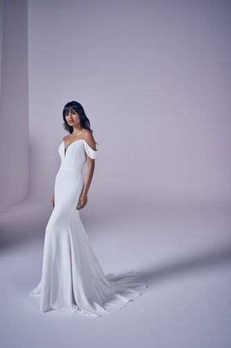 Suzanne neville calla wedding - calla,
