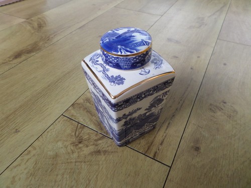 Ringtons wade tea caddy 1991 - ringtons,