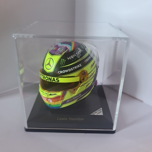 Spark scale mini helmet - 1/5,