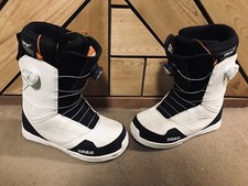 thirty two snowboard boots 10