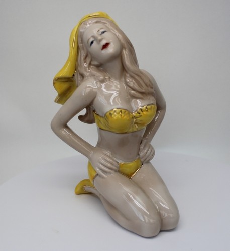 Figurine bathing beauty sexy - beauty,
