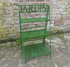 Jardin Metal Shelves in