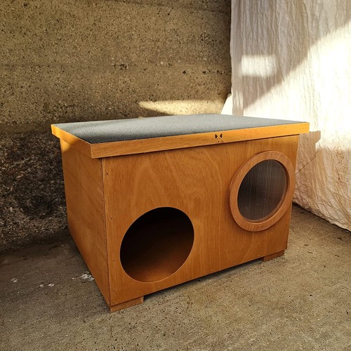 Deluxe wooden cat house - deluxe, –