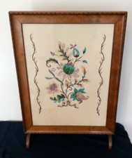 ANTIQUE VINTAGE FIRESCREEN WITH GLAZED TAPESTRY FLORAL PICTURE IN GOOD CONDITION