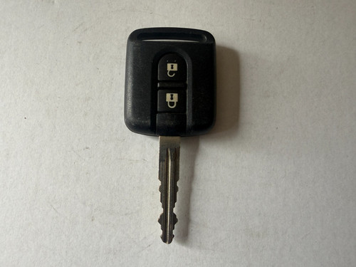 Genuine nissan button remote - 2,