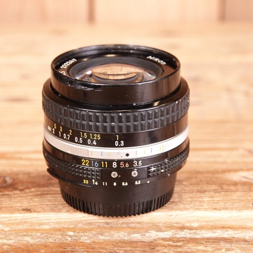 Used nikon nikkor 20mm - 20mm, f3.5